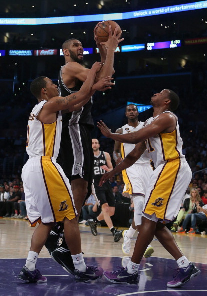 中场球员在 中场球员在