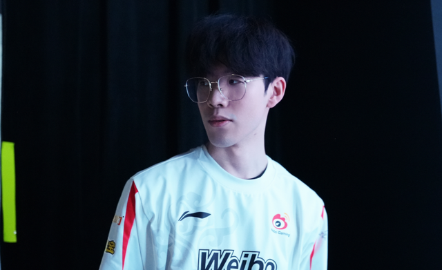 尽管在第三